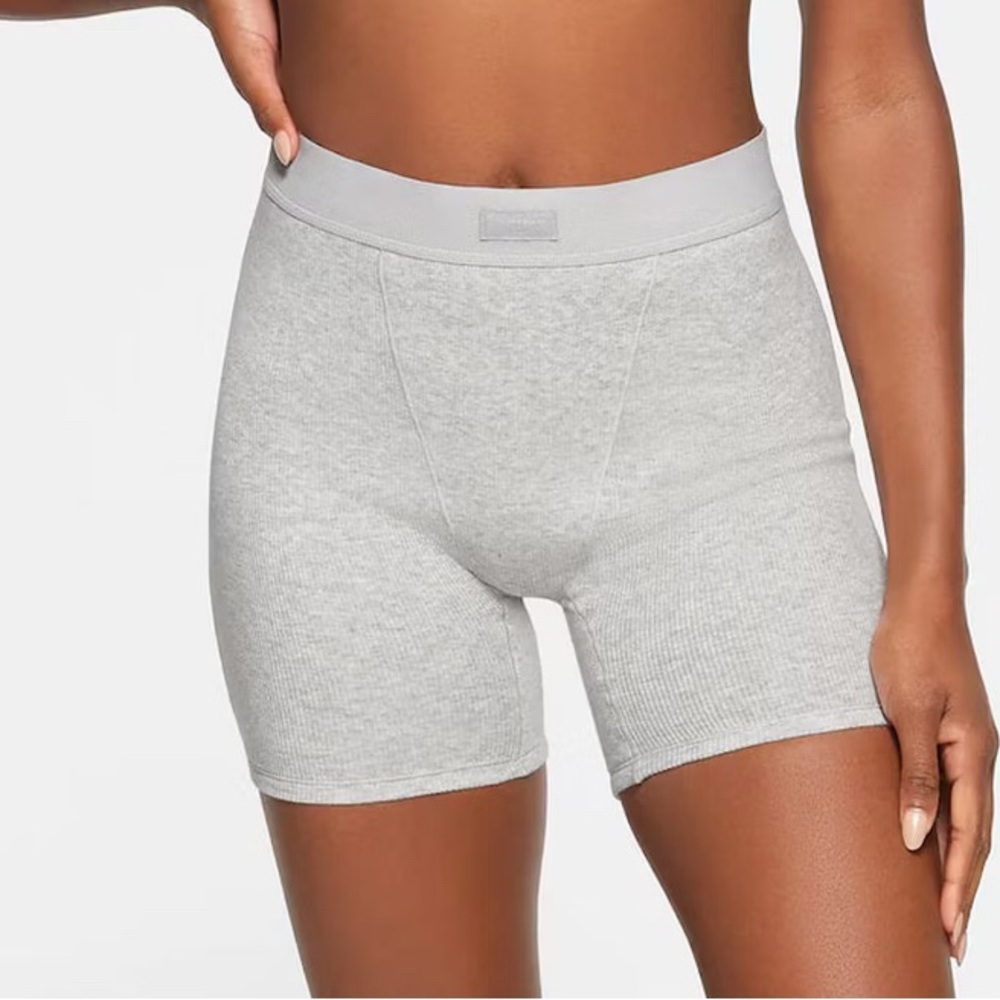 SKIMS ribbed boxer Grey